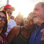 Lula on the campaign's trail in the face of prison threats.