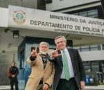 Alberto Fernandez, soon president of Argentina, visits Lula in his jail