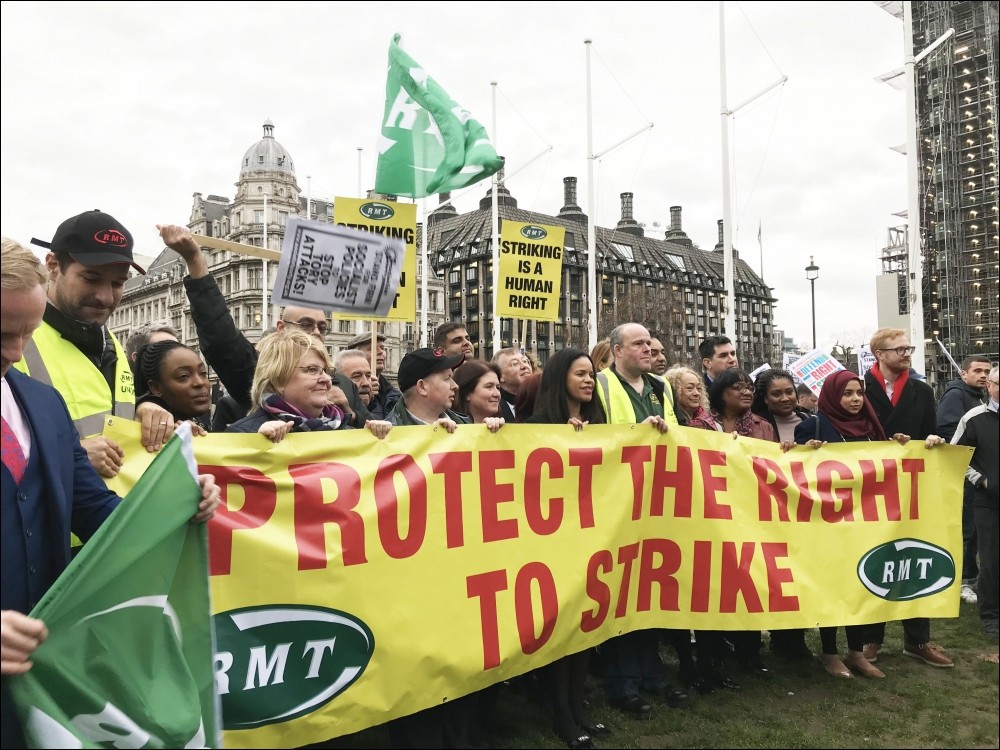 uk-strikes-for-a-single-trade-unions-platform-with-common-demands